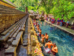 Upacara Keagamaan di Bali:Pemeliharaan Tradisi Spiritual